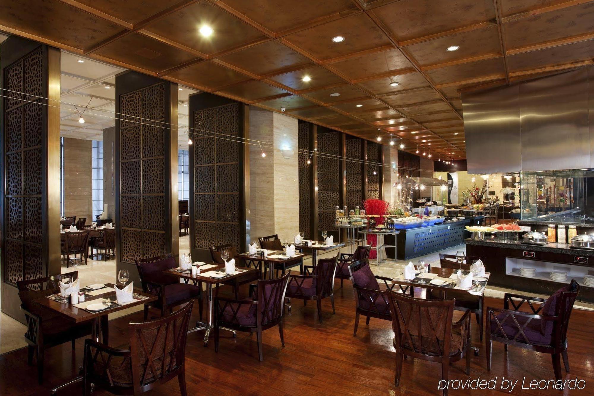 Holiday Inn Central Plaza Pequim Restaurante foto